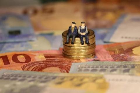ΕΦΚΑ: Ανοίγει η πλατφόρμα για τη συνταξιοδότηση των οφειλετών με χρέη έως 30.000 ευρώ