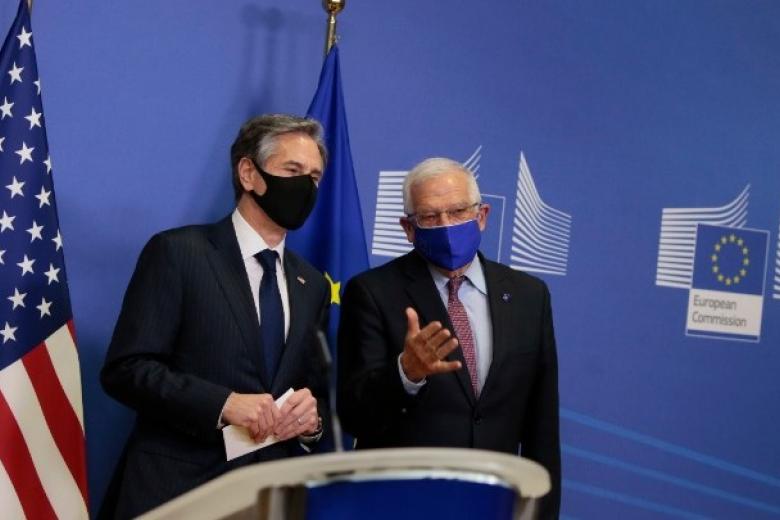 Ο Ύπατος Εκπρόσωπος της ΕΕ για θέματα εξωτερικής πολιτικής Ζοζέπ Μπορέλ και ο υπουργός Εξωτερικών των ΗΠΑ Άντονι Μπλίνκεν / Πηγή: ΑΠΕ-ΜΠΕ