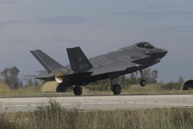 f35