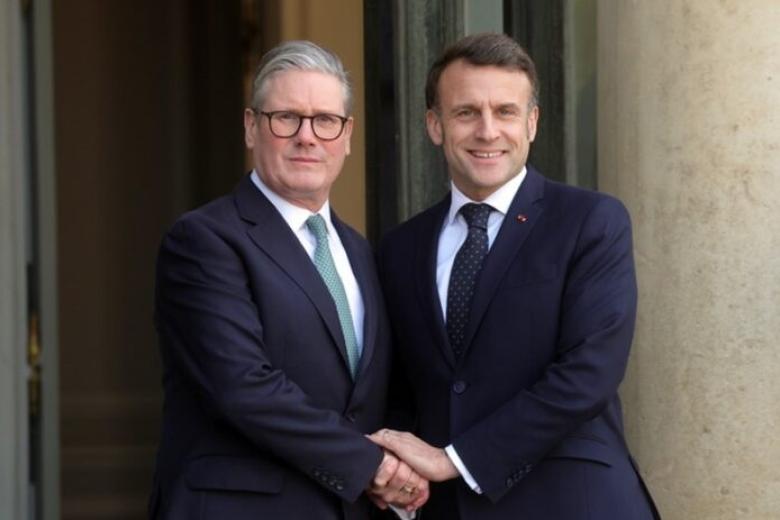 Macron, Starmer