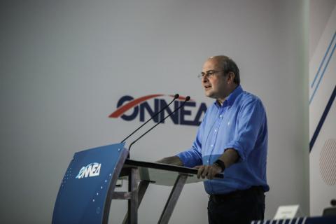 Ο Κωστής Χατζηδάκης στο συνέδριο της ΟΝΝΕΔ